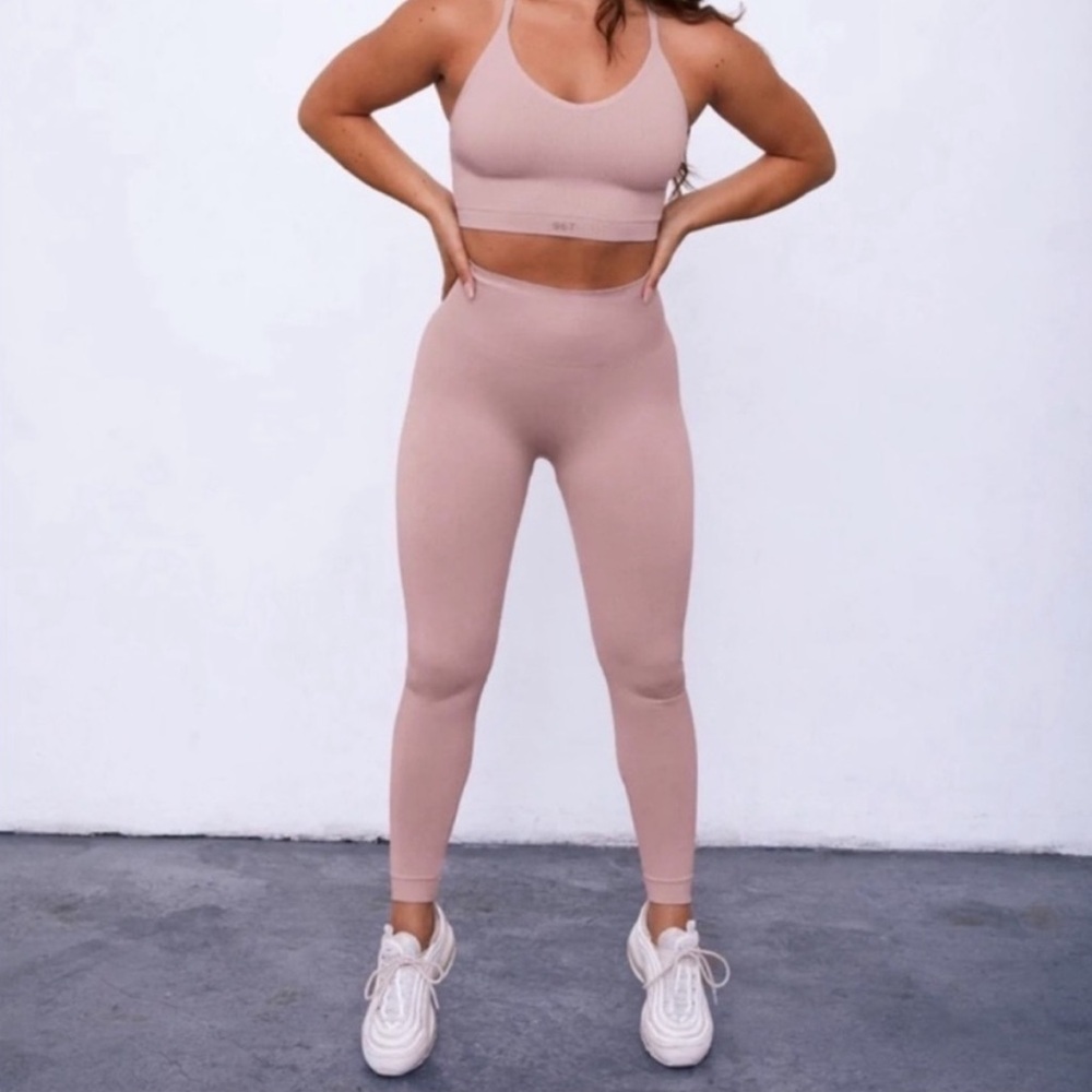 NWOT SET Active SculptFlex Leggings in Amethyst